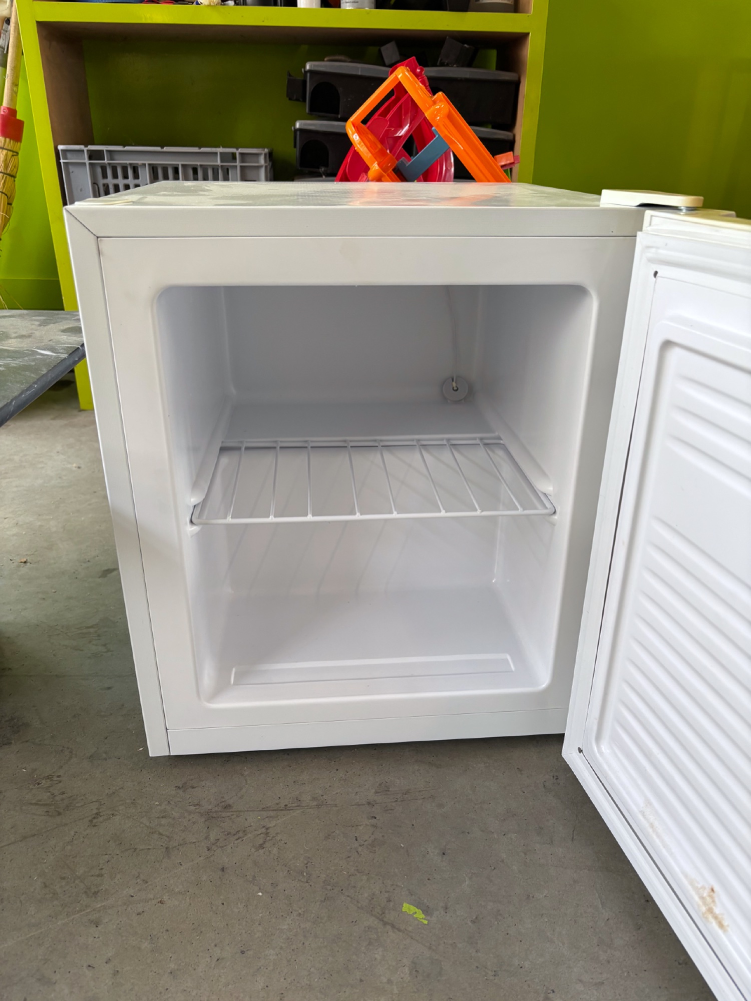 Novamatic TF 034 Tiefkühlbox, 34 Liter – Bild 2