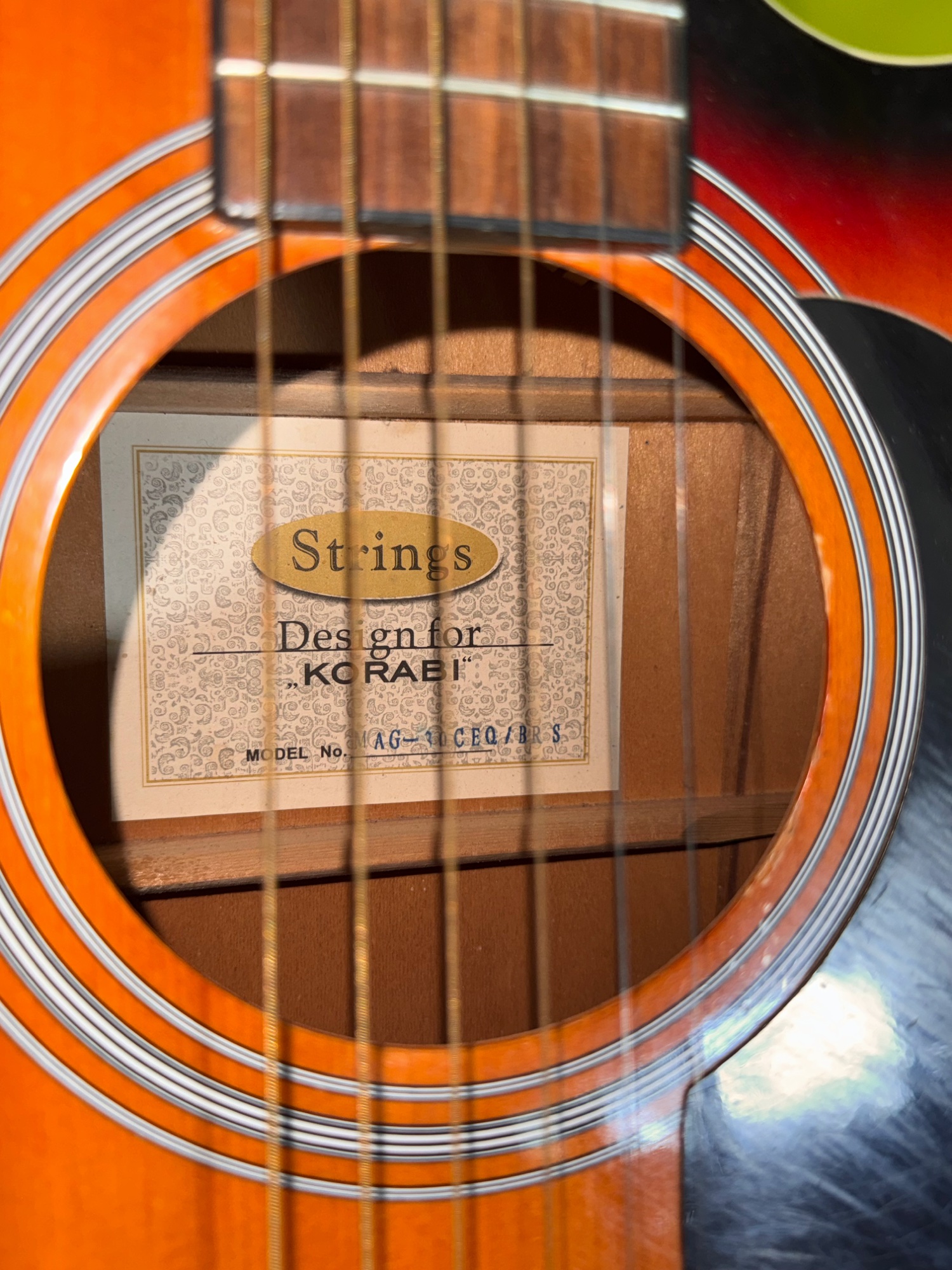 Westerngitarre Strings Korabi mit Tonabnehmer – Bild 5