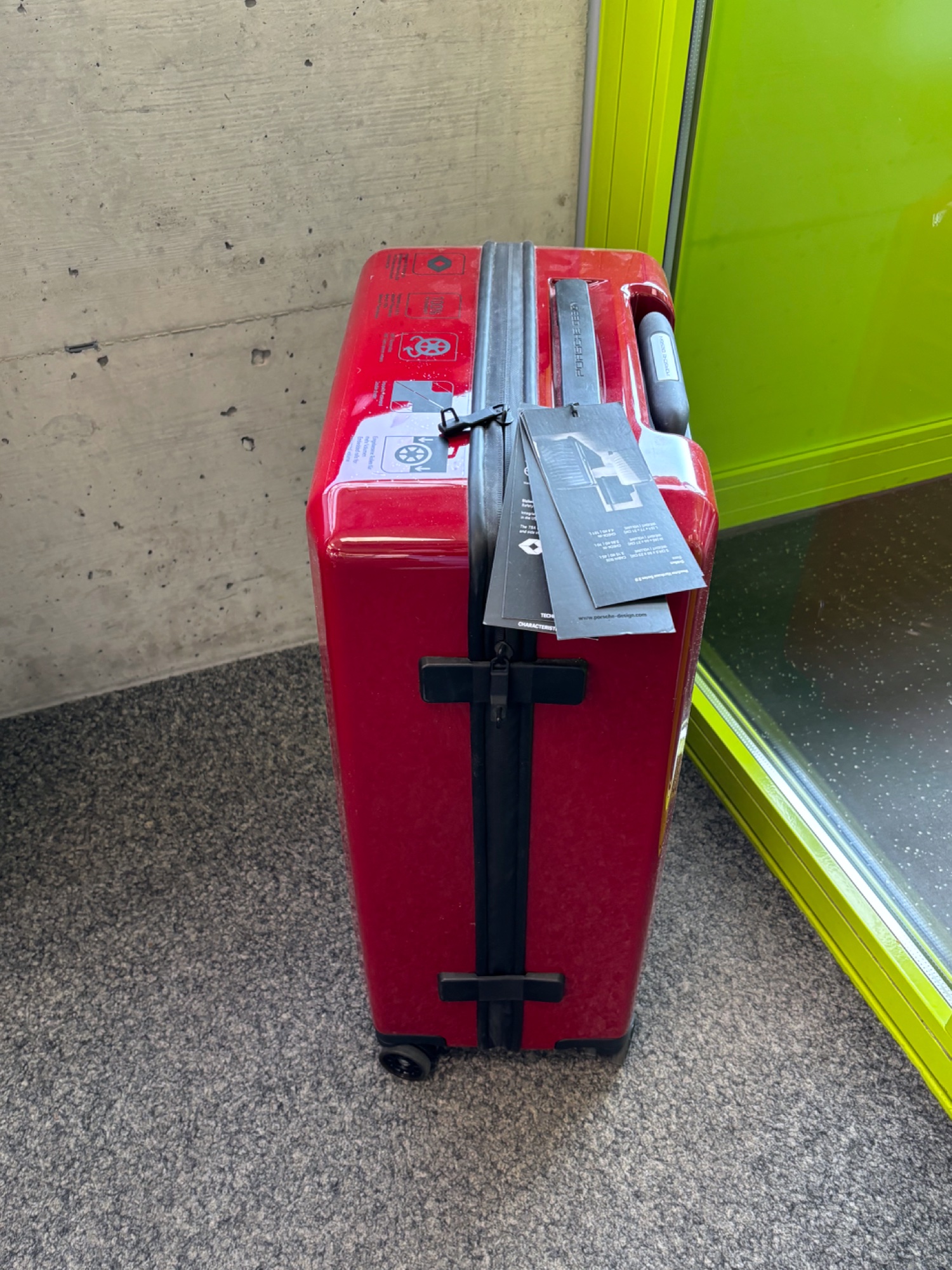 Porsche Design Roadster Hardcase 2.0 Koffer M, rot – Bild 3