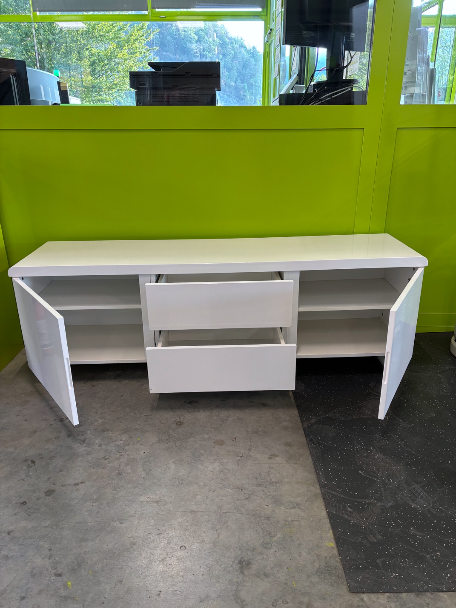 Sideboard weiss mit 2 Türen und 2 Schubladen – Bild 2