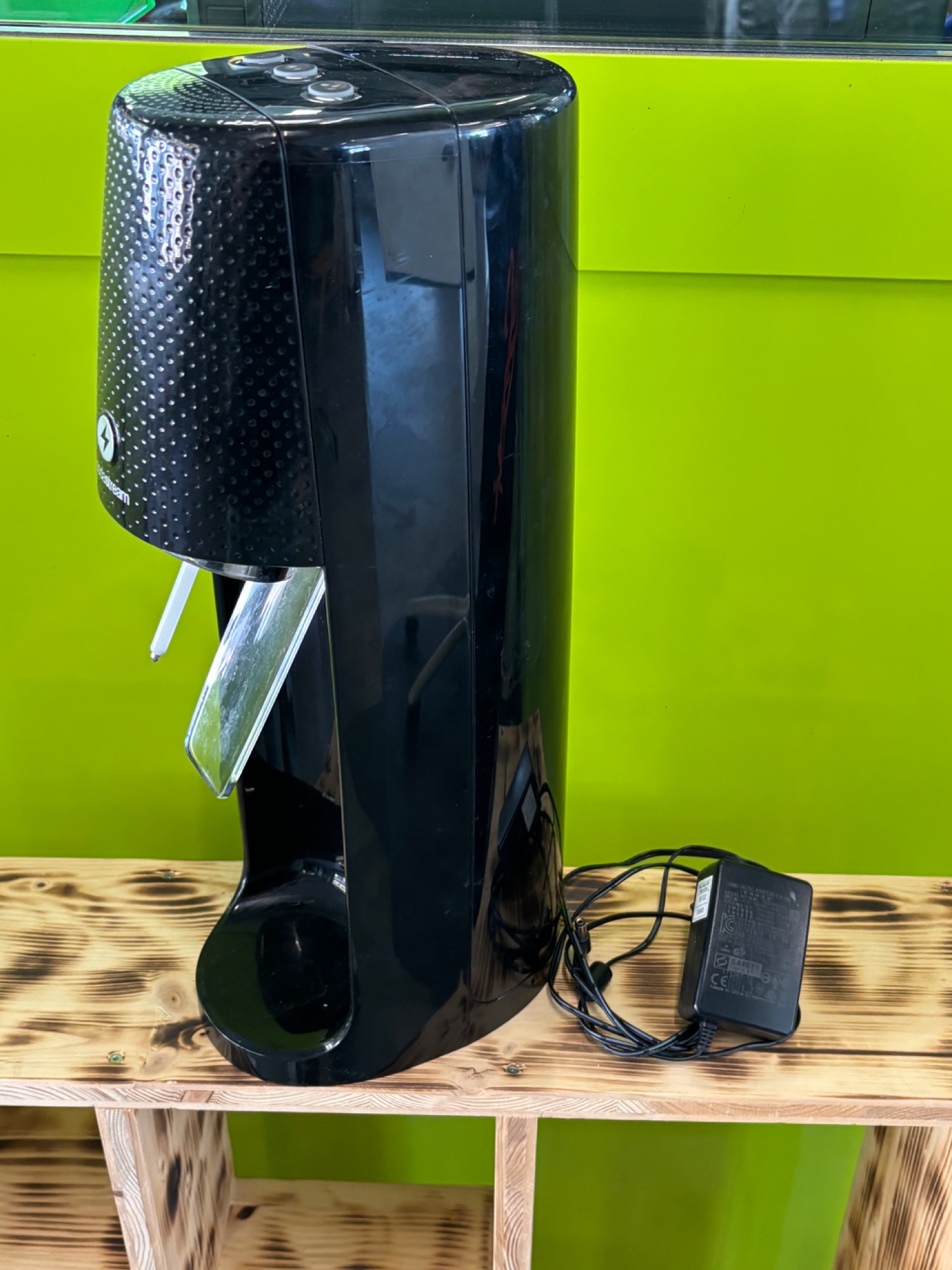SodaStream One Touch Wassersprudler, schwarz – Bild 2