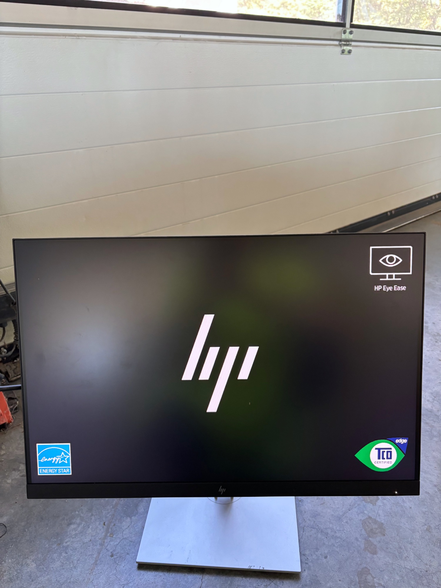 HP EliteDisplay E243 24-Zoll Monitor mit Standfuss