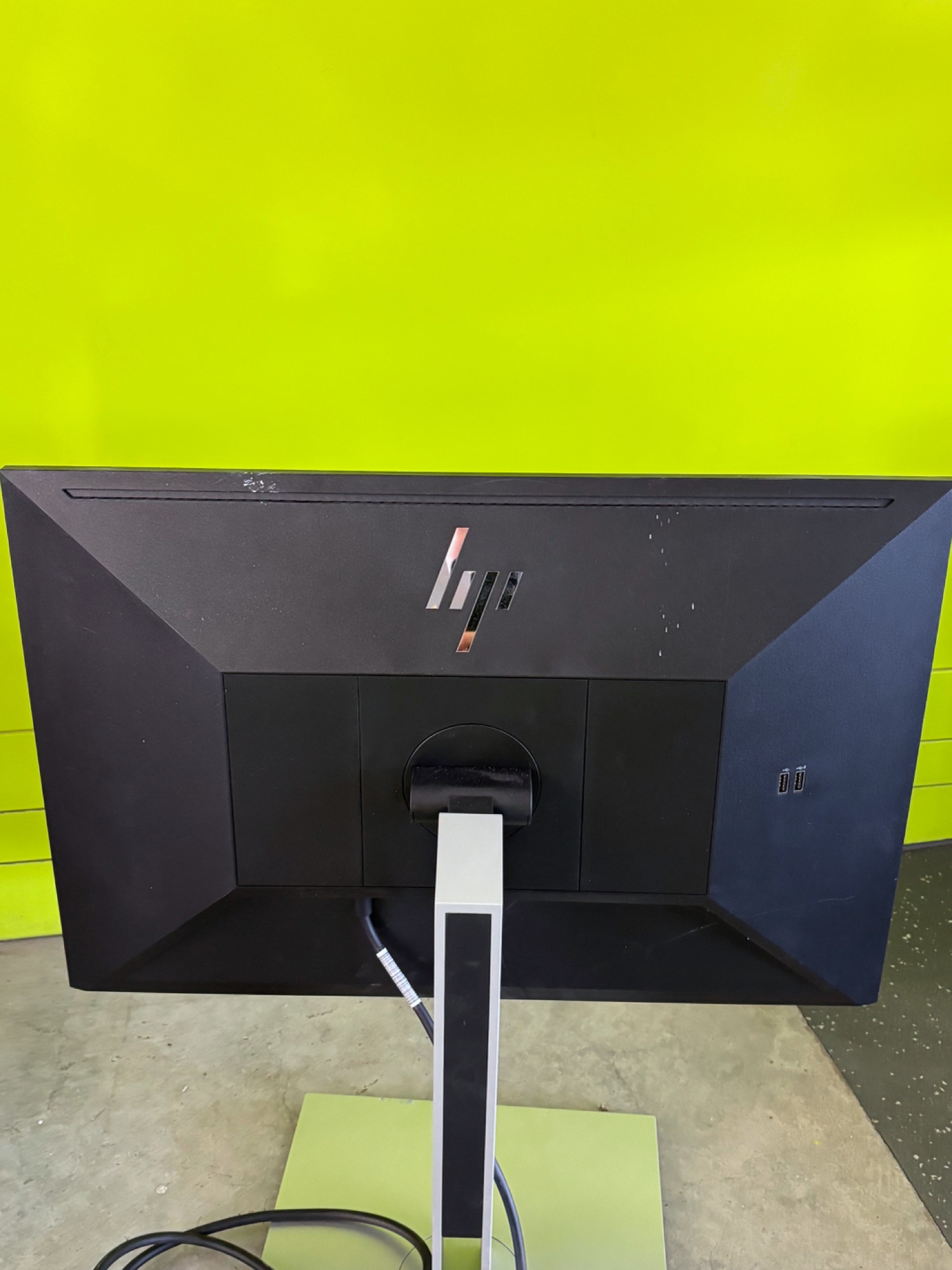 HP EliteDisplay E243 24-Zoll Monitor mit Standfuss – Bild 3