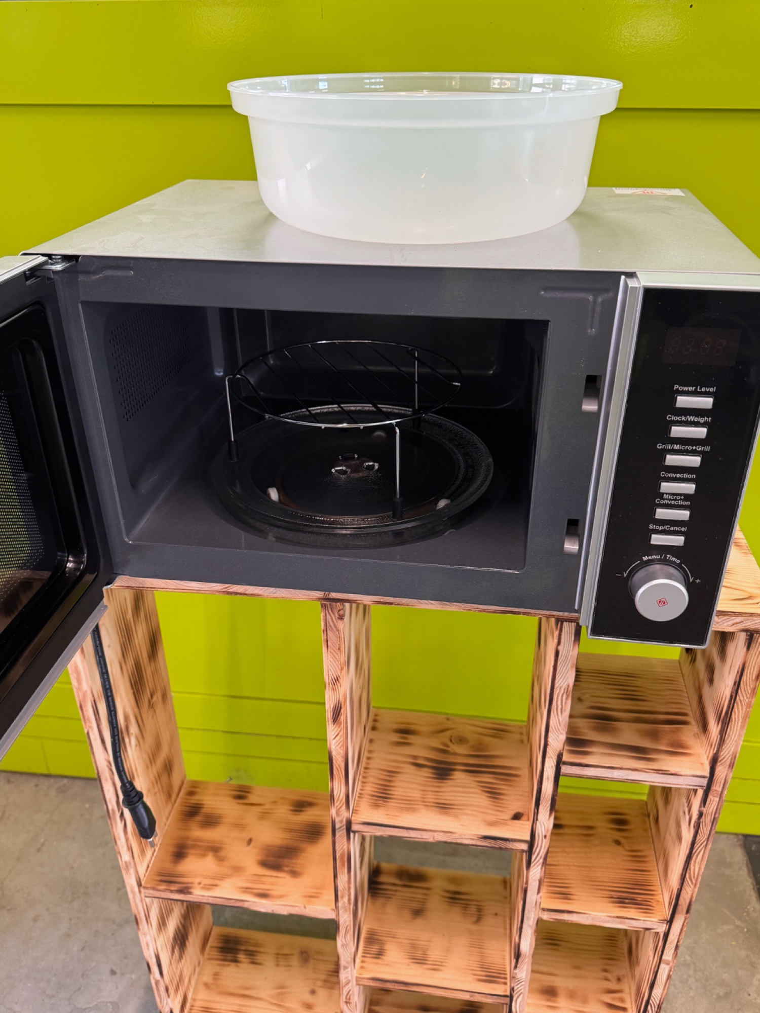 Betty Bossi / Fust Mikrowelle mit Grill und Umluft – Bild 3