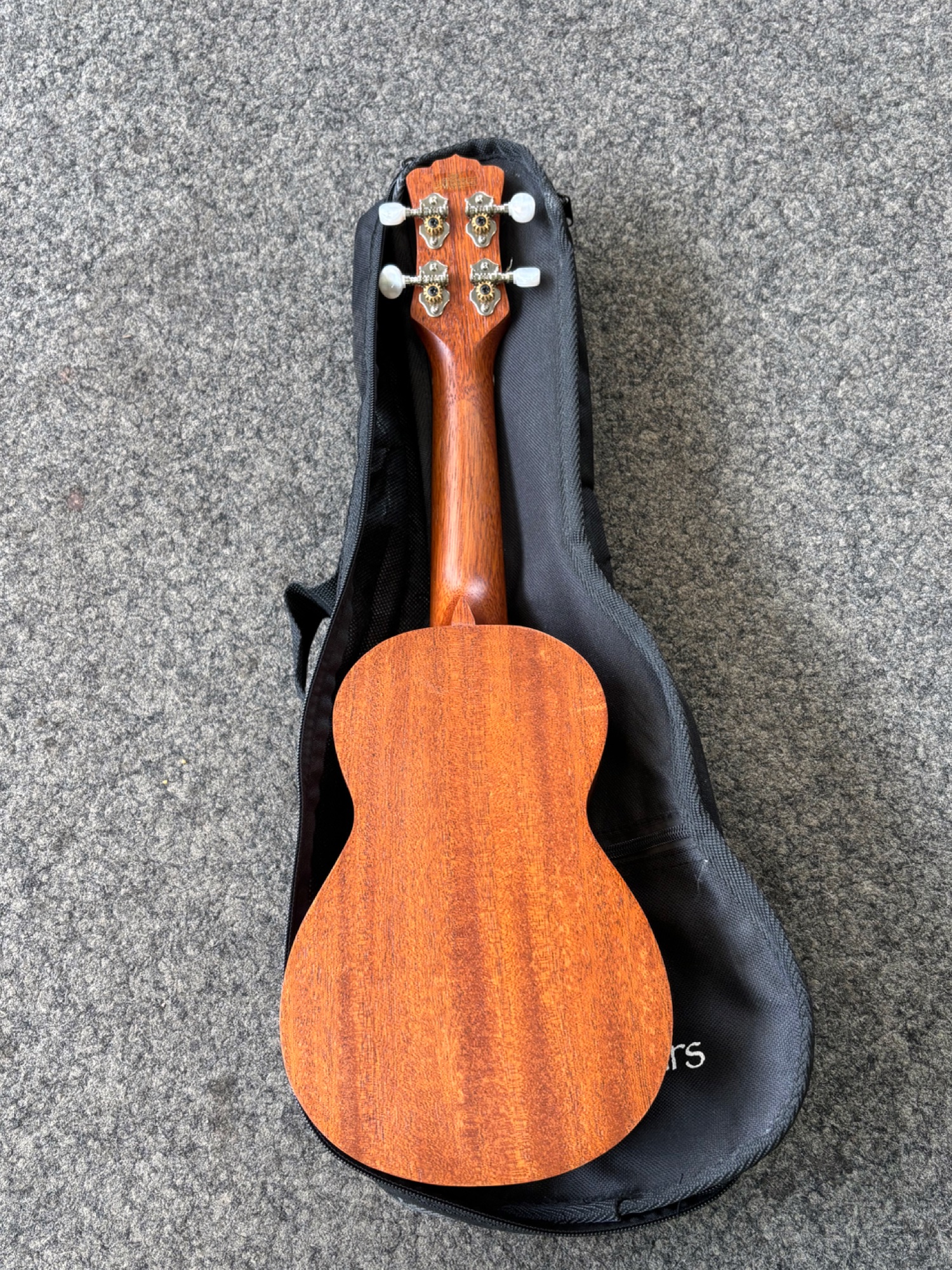 Luna Uke Honu Sopran-Ukulele mit Tasche – Bild 4