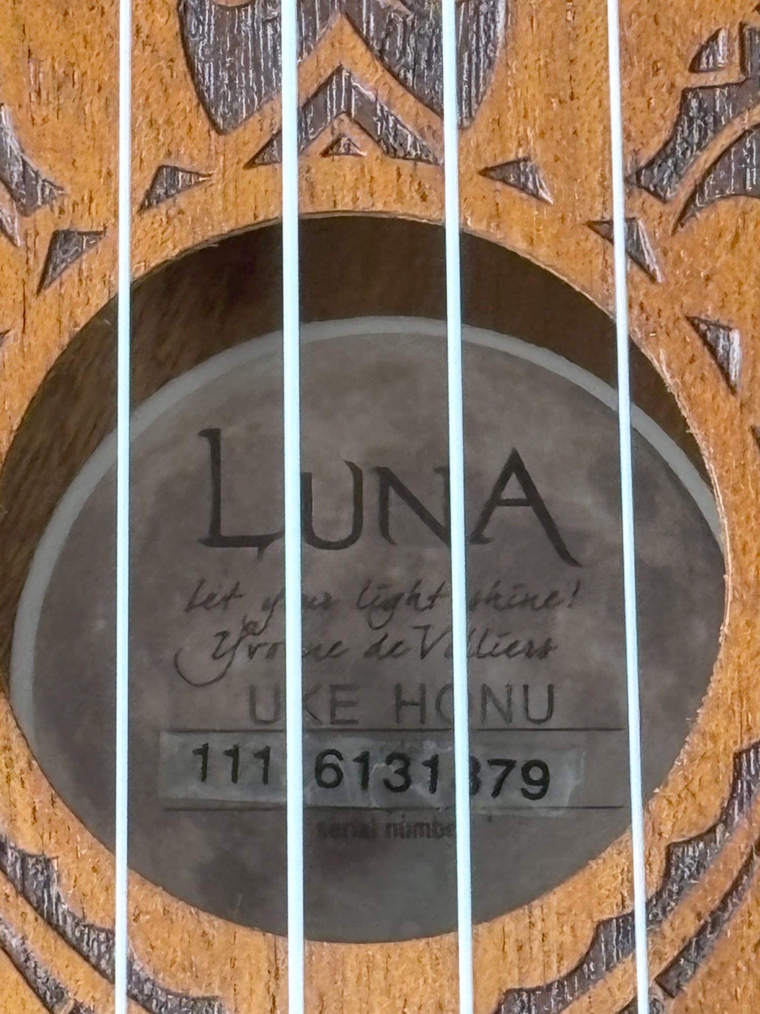 Luna Uke Honu Sopran-Ukulele mit Tasche – Bild 5